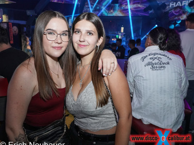 Exl_25080829