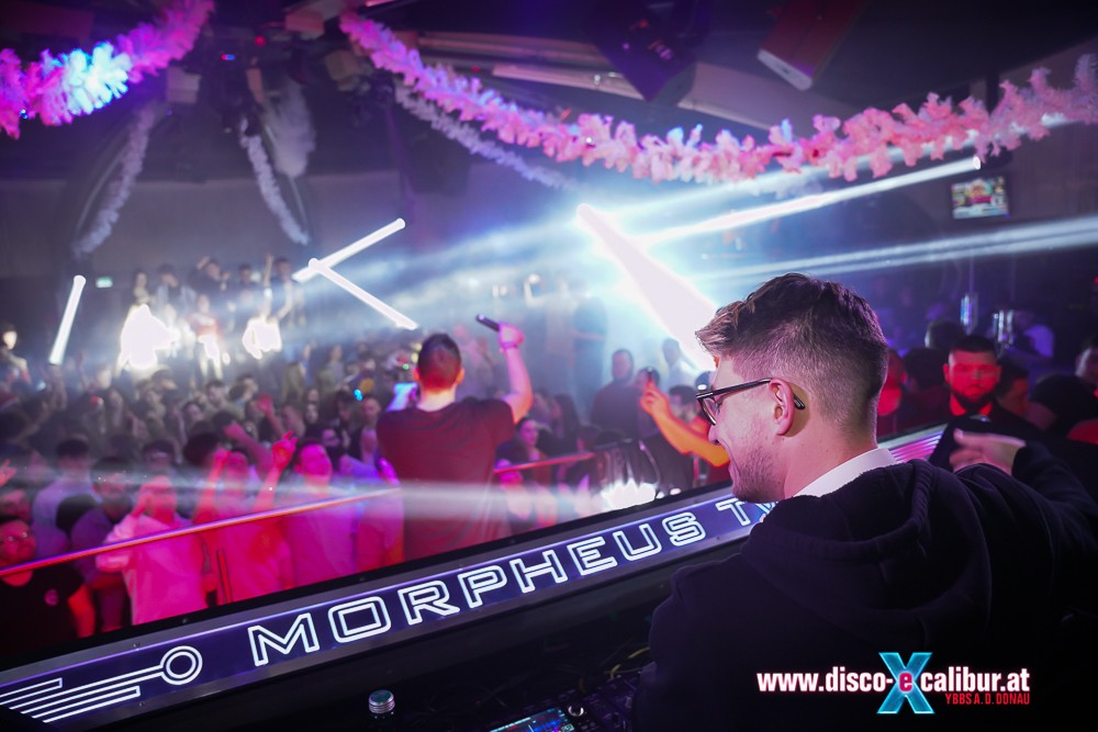 HBz Live on Decks!